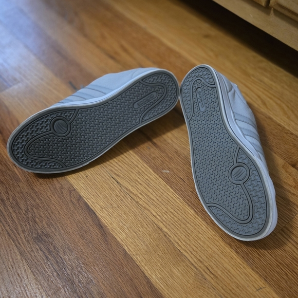 Men's Adidas retro sneakers - Picture 3 of 3